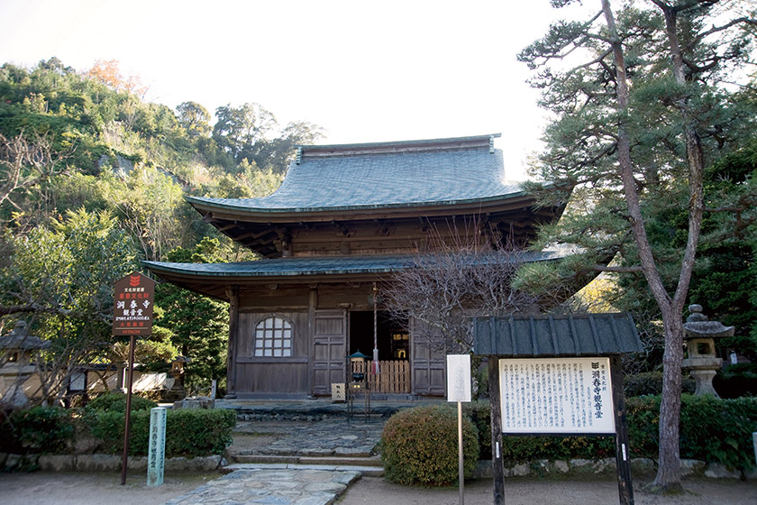 image:wooden gate that has existed since ancient times